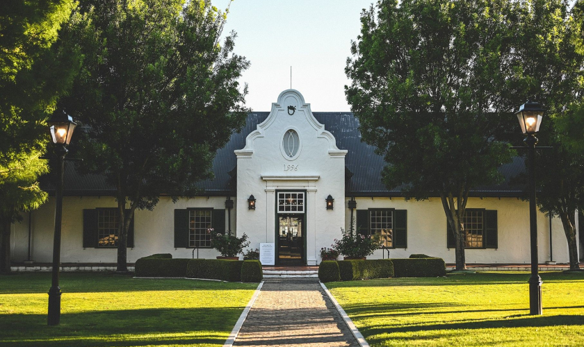 voyager estate