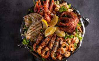 BBQ seafood platter & aioli