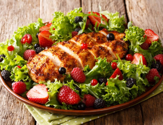 Chicken & berry salad Recipe | Buy West Eat Best