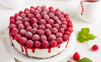 Festive Raspberry Cheesecake