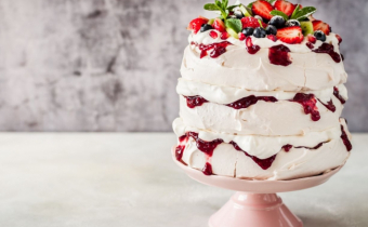 Festive pavlova layer cake