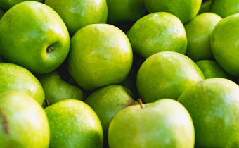 green apples
