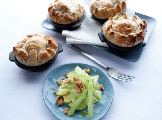 Apple, spinach & parmesan pie