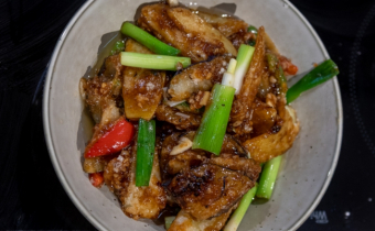 Stir-fried eggplant, potato & capsicum (Di san Xian)