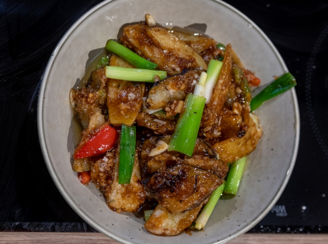 Stir-fried eggplant, potato & capsicum (Di san Xian)