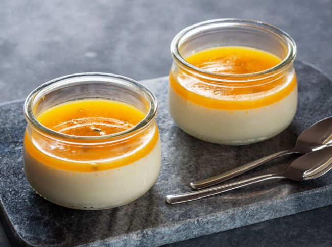 Passionfruit panna cotta