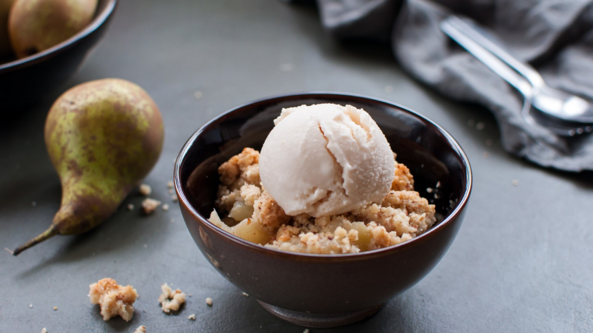 Pear,Crumble,With,Pear,Ice,Cream,In,A,Bowl.,Homemade