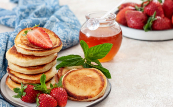 Ricotta strawberry pancakes