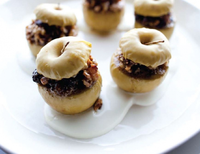 Stuffed apples with walnuts & raisins Recipe | Buy West Eat Best