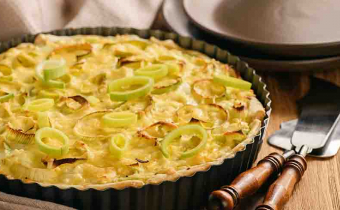 Leek, ricotta and cheddar flan