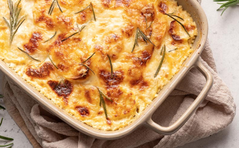 potato casserole with cream, gratin dauphinois, french cuisine