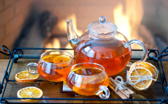 winter spice orange tea with bread