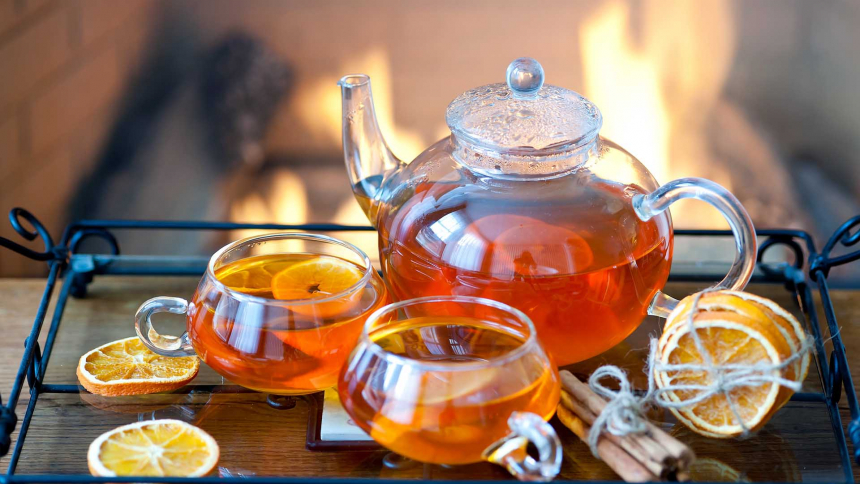 winter spice orange tea with bread