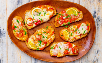 Slow roasted tomato toast with fior di latte (Large)