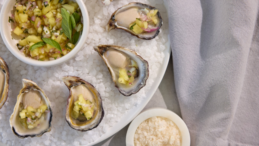 Leeuwin Coast Oysters 250319 WyldXFlower pineapple