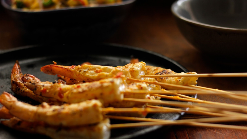 chilli prawn with mango salsa keto paleo gluten free sml