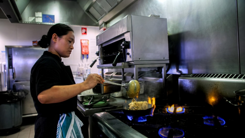 Miss Mi chef cooking (Large)